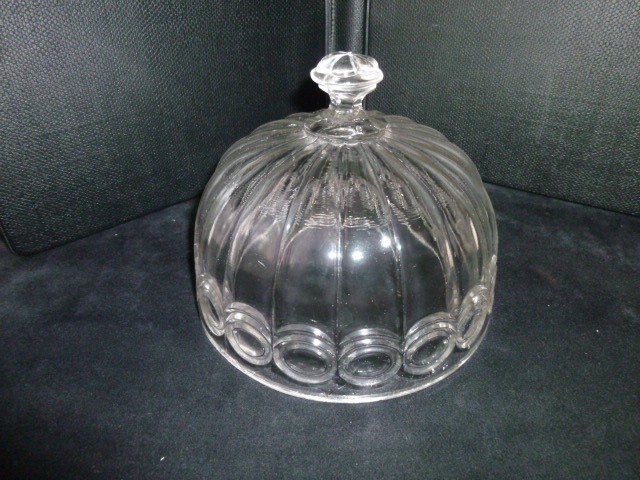 Ancienne Cloche à Fromage En Verre Opalescent – Style Pressé Moulé, Fait Main Et Vintage !