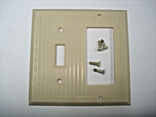 Vintage Uniline Ivory Decora GFCI Switch Outlet Wall Cover Plate 2 Gang Ribbed