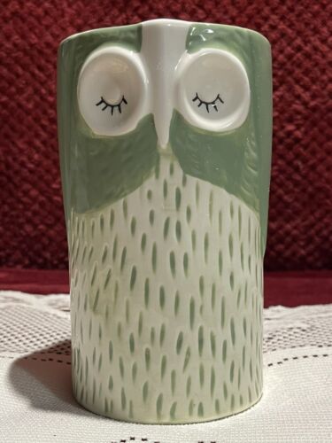 Green And White Sleeping Owl Vase Utensil Holder, Pier 1 Imports - Picture 1 of 7