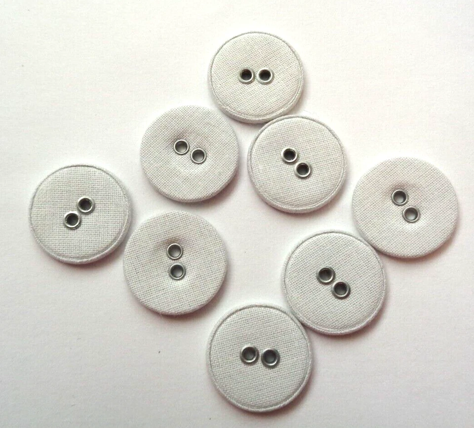 MARKENLOS 8 x Wäscheknöpfe 2 Loch mit Stof bezogen Mangelknöpfe Kittelknöpfe Leinen