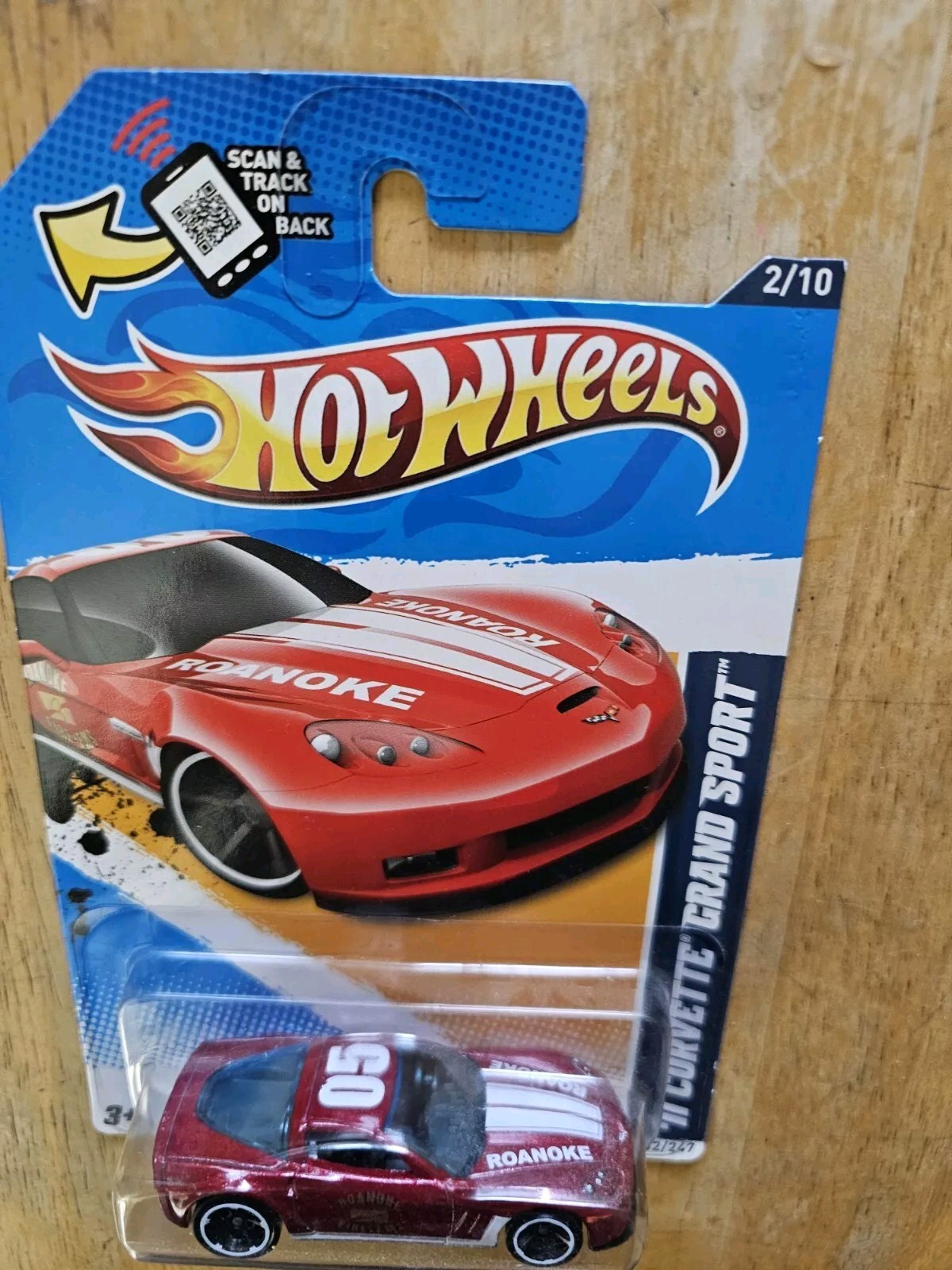 HOT WHEELS 2012 '11 CORVETTE GRAND SPORT, RED; 2012 HW Main Street Series 2/10