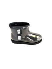 UGG Kids Classic Clear Mini II Black Waterproof Boots Size 5 Youth