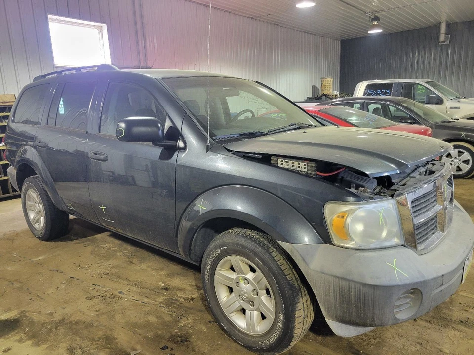 Windshield Glass VIN 3 6th Digit SE Fits 04-09 DURANGO 2061257 - Image 3 of 4