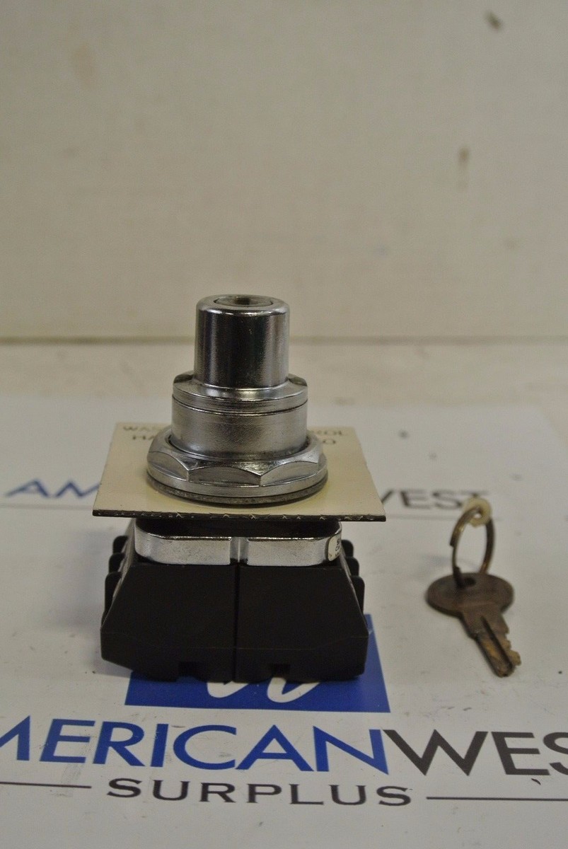 SIEMENS 3 Position Keyed Switch Hand Off Auto Keyed Selector