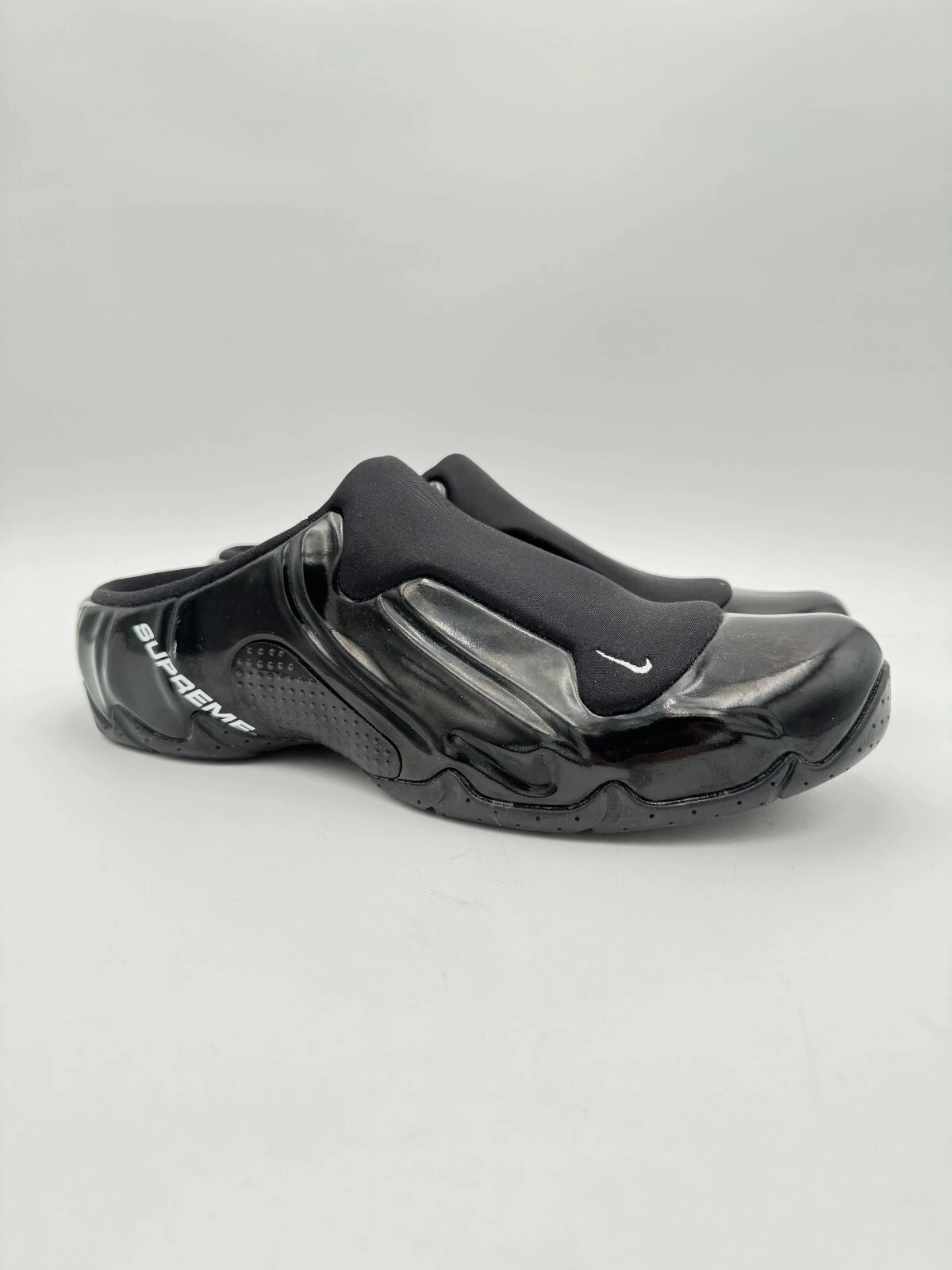 Taille 11   Sabot Supreme x Nike noir