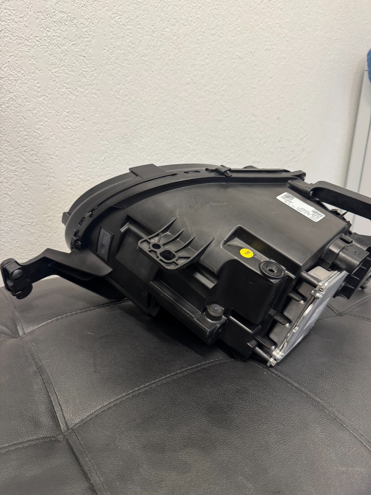 2017-2019 Bentley Bentayga Right Side Headlight (Passenger Side)