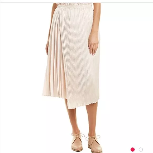 Vince top beige skirt