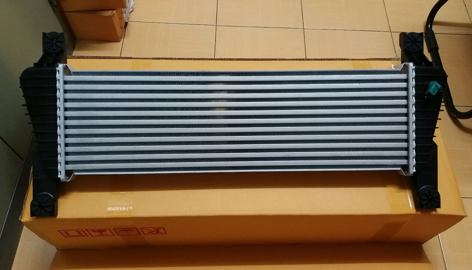 Genuine Intercooler Mazda Bt50 2016 for Mm6uroyb1g0561007 for sale  