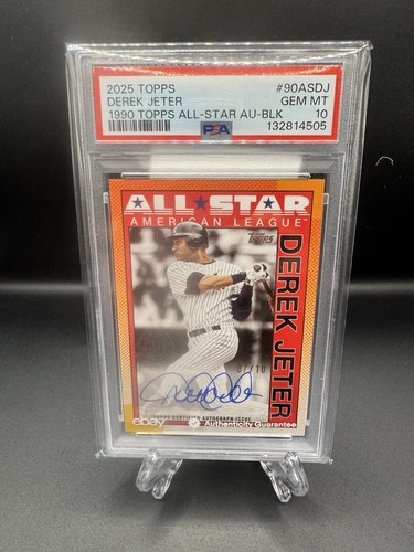 Derek Jeter #90AU-DJ 2025 Topps 1990 Autograph card