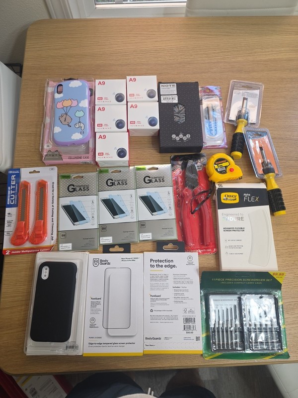 21 Mixed Lot of Electronics,Tool Camara,Headphones,accessories Cell Phone💥💥