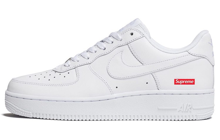 Size 5.5 - Nike Air Force 1 x Supreme Low Box Logo - White for