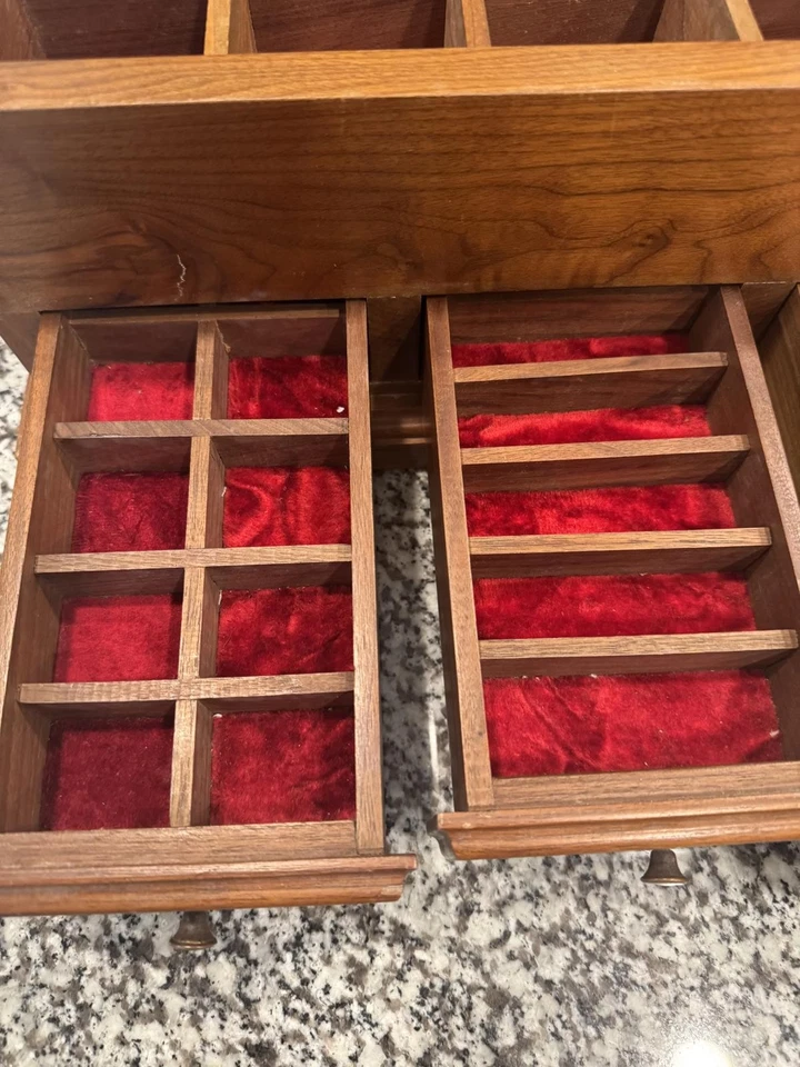 Vintage Inlaid Marquetry Parquet Trinket Dresser Wood Box Jewelry Chest Inlay - Image 3 of 4