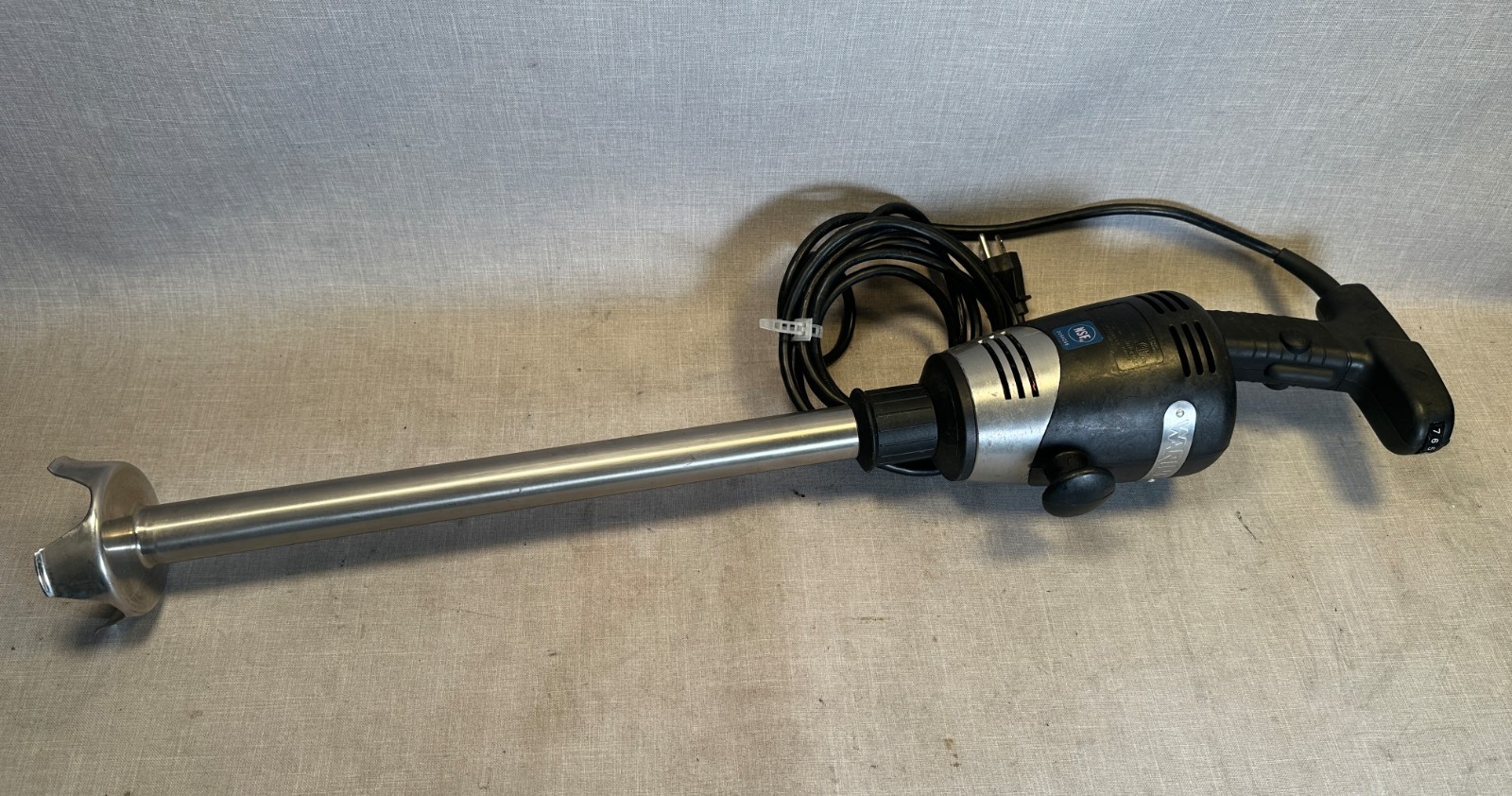 Waring Commercial 750W WSB Big Stick Heavy Duty Immersion Blender 20" Shaft