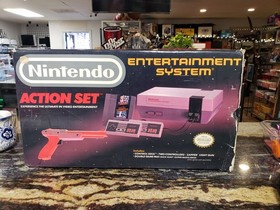 NINTENDO: NINTENDO MODEL ACTION SET (NES-ACMH-USA-3) W/ GAME TOP GUN