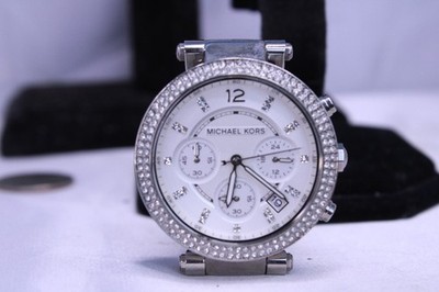 Michael Kors Silver M5353 Watch Amazon.com: Michael Kors Parker Chronograph Silver-Tone  main image 2