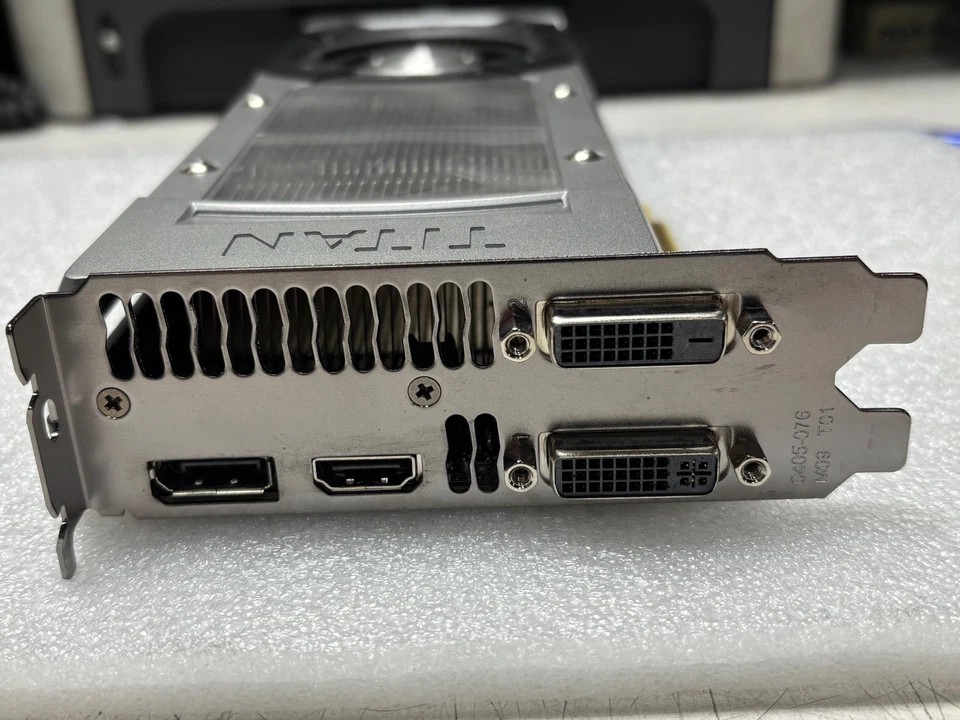 Nvidia GeForce GTX Titan 6GB GDDR5 GPU Video Graphics Card - Image 3 of 3