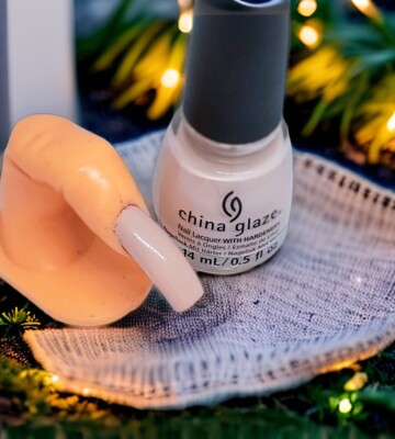 China Glaze ~ I'M NO TOURIST~