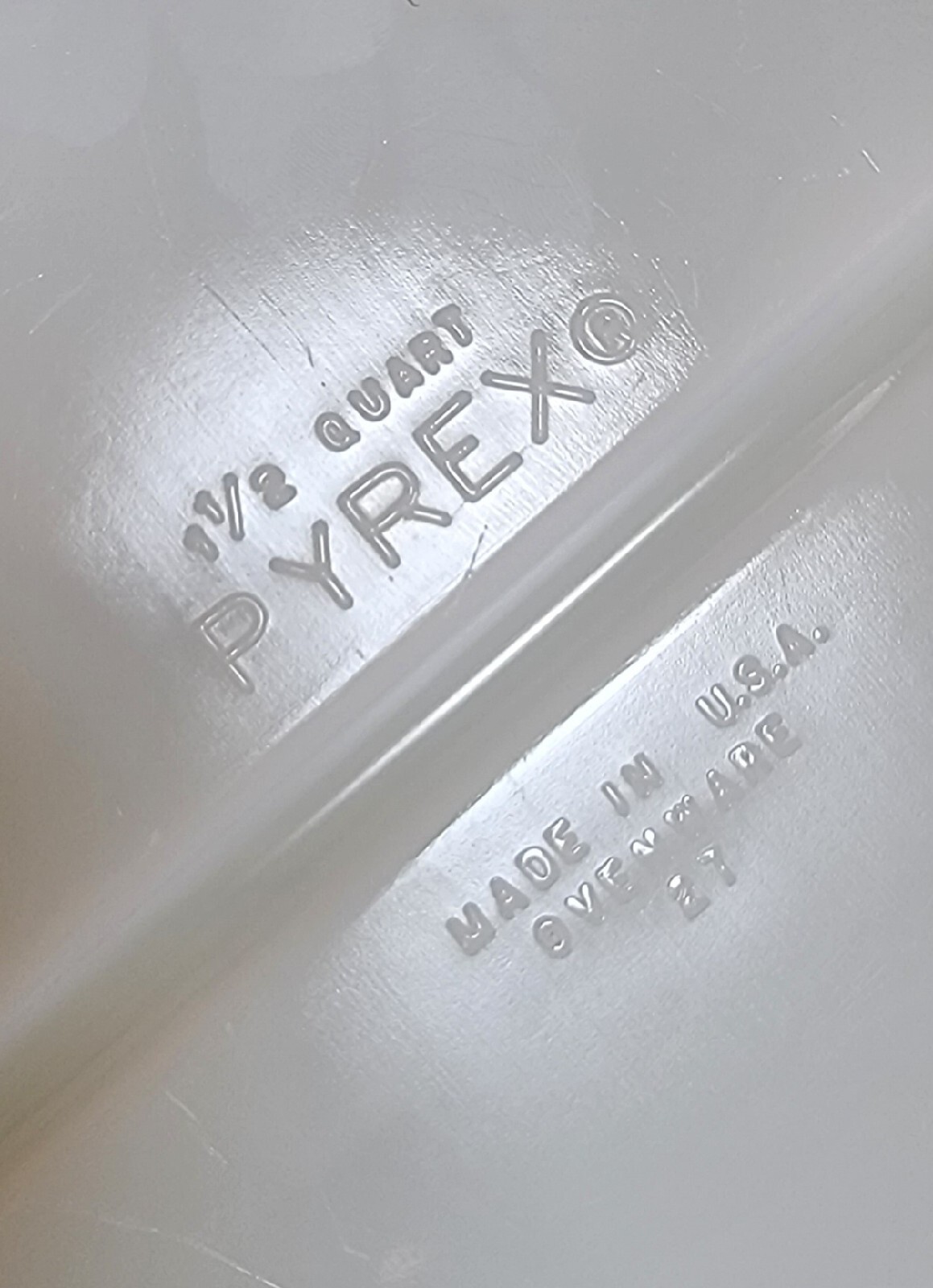 Pyrex ~Town and Country ~Divided Serving/Casserole/Vegetable Dish ~No Lid~ USA