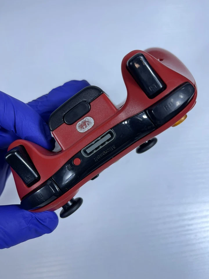 Refurbished Xbox 360 Wireless Controller Red Resident Evil 5 Limited Edition - Image 3 of 4