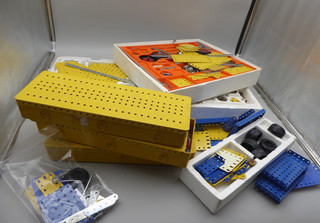 Vintage Meccano gemischt Restposten Teile Platten Räder Zahnräder Motoren & Zubehör