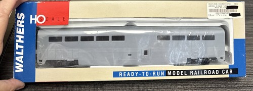 Coche comedor Walthers RTR HO 932-6130 Amtrak Superliner II sin decorar nuevo en caja | Condition: New
