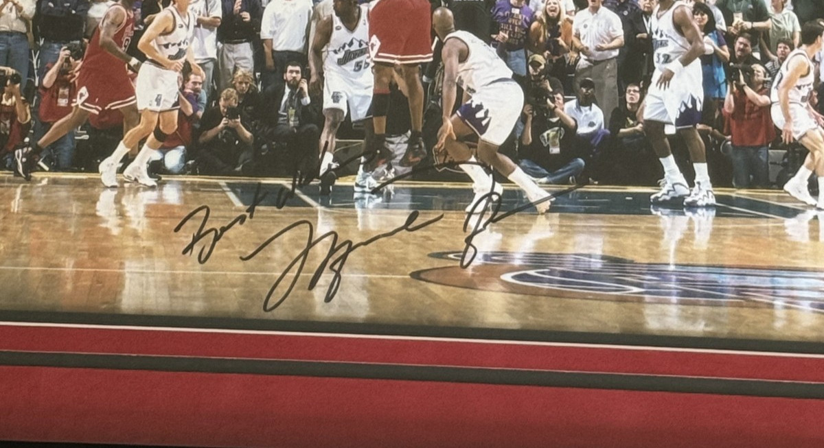 Michael Jordan 1998 THE SHOT Autograph Auto PSA COA (15 W x 19 H) Framed view 2