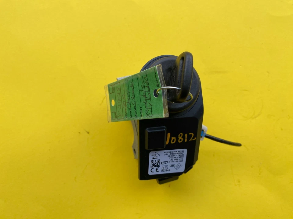2007-13 CHEVY SILVERADO 1500 IGNITION SWITCH LOCK W/KEY IMMOBILIZER OEM 25861815 - Image 3 of 4