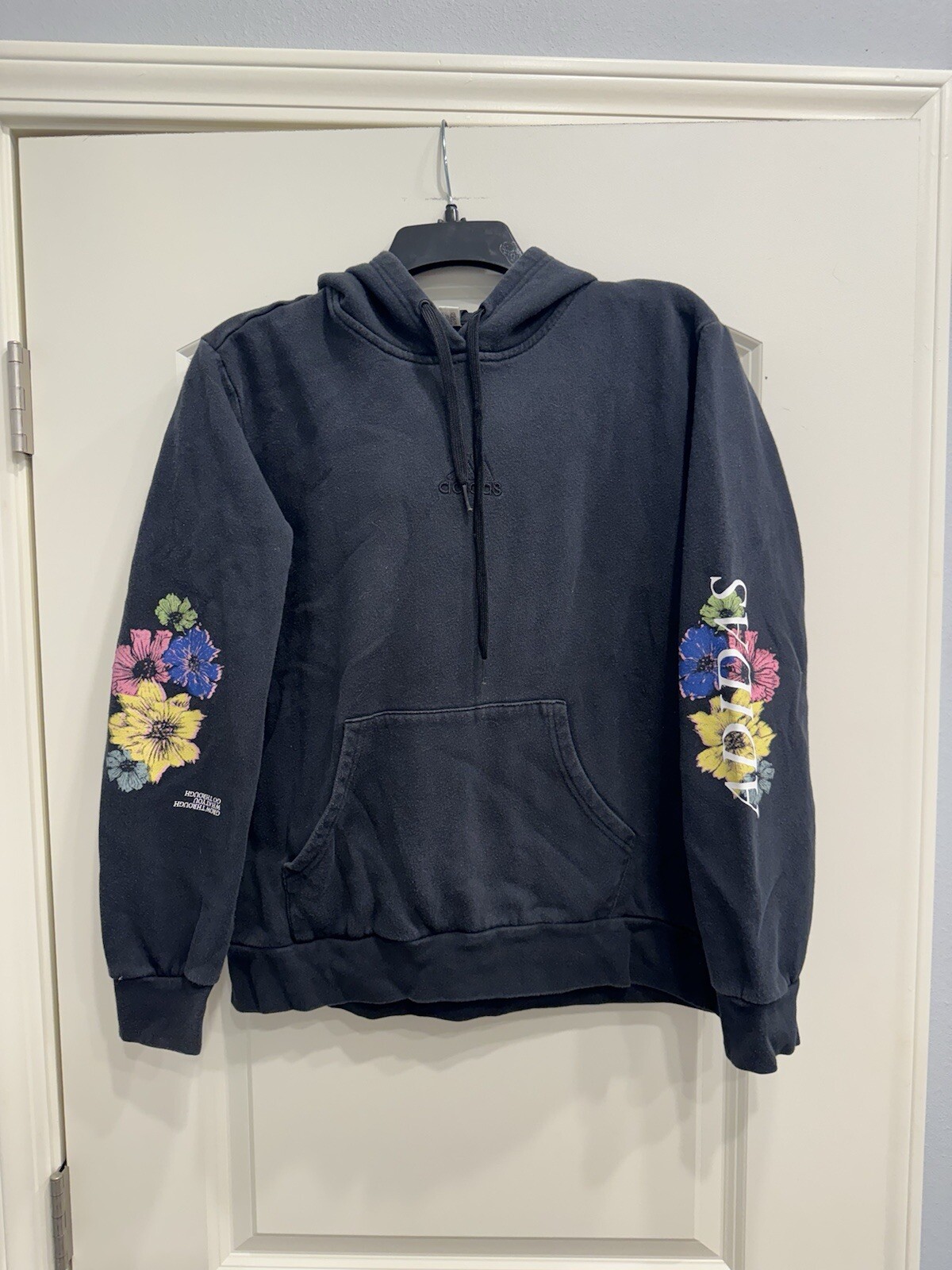 ADIDAS Black Floral Hoodie Pullover Sweat Shirt Printed Sleeves Women's Size L