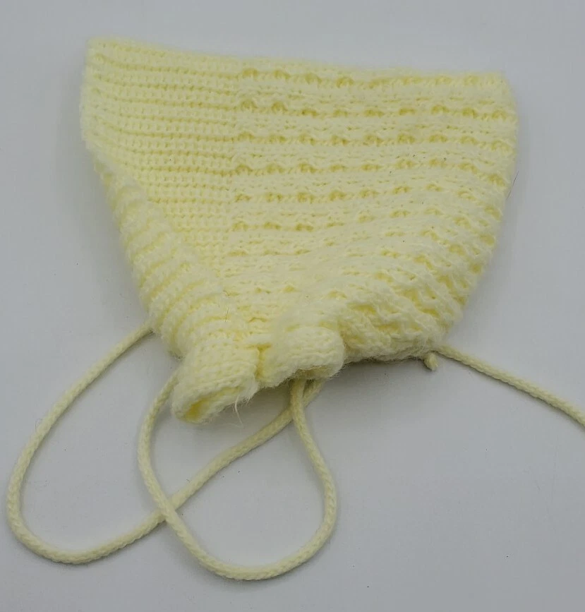 Vintage 1960s Hand Knit Sweet Baby Bonnet Yellow Excellent Doll Clothes - Image 4 of 4