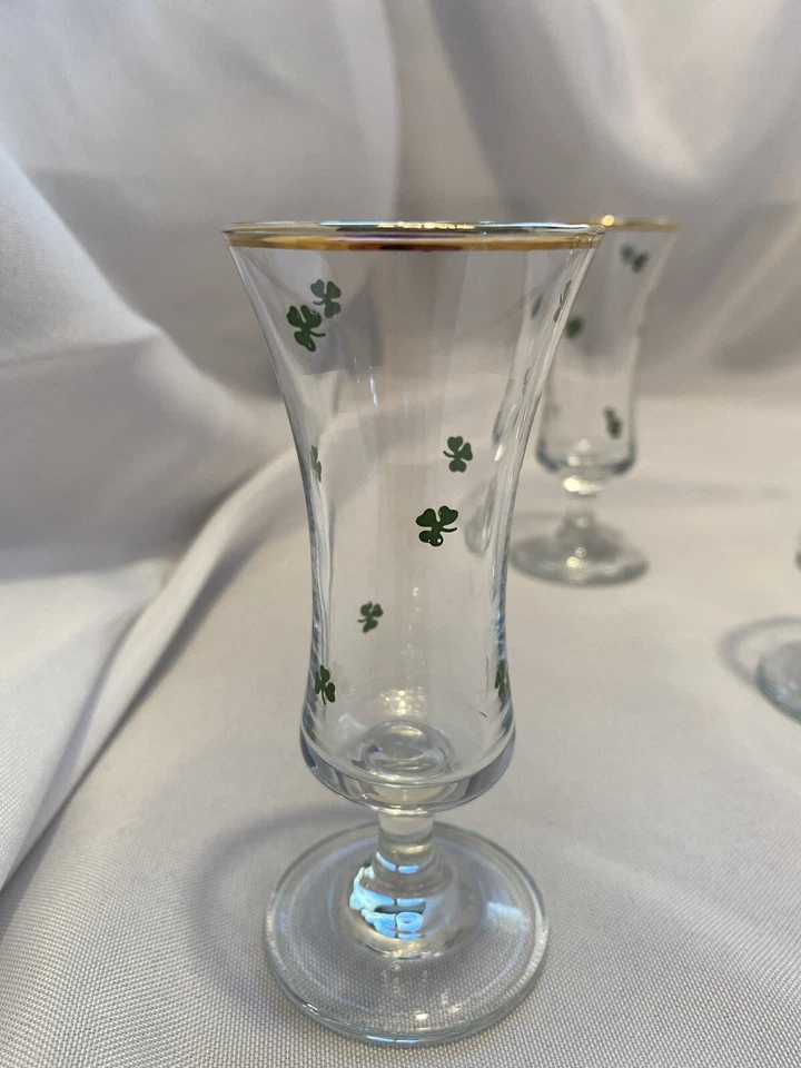 Vintage Irish Clover Glasses With Gold Rim Set of Six - Image 2 of 4