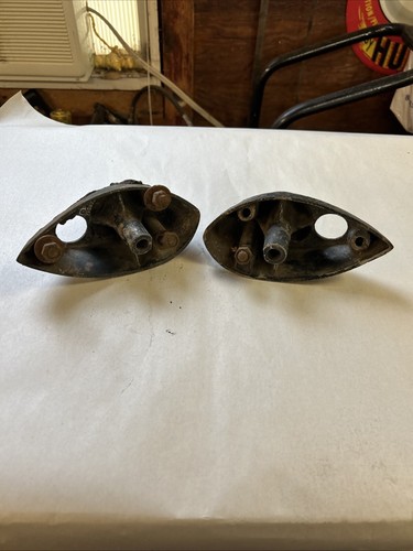 1937-1938 Desoto Chrysler Headlight Stands LH & RH #668317. Nice Set - Picture 4 of 16