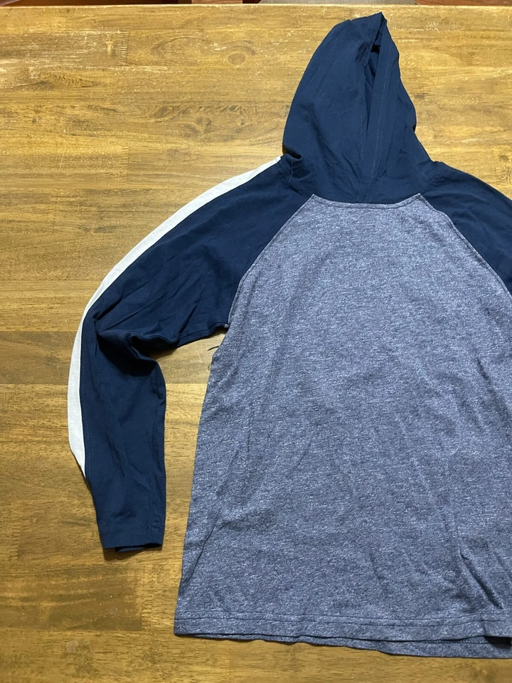Sudadera con Capucha Ocean Current, Niño Talla Mediana, Gris Blanco Azul, Pullover, Manga Larga Foto 3 de 4