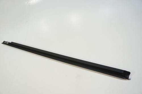 2014-2019 Maserati Ghibli front passenger right side door exterior trim chrome - Picture 5 of 13