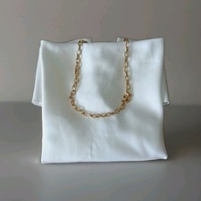 Elegant Satintop weiß mit goldener Trägerke...