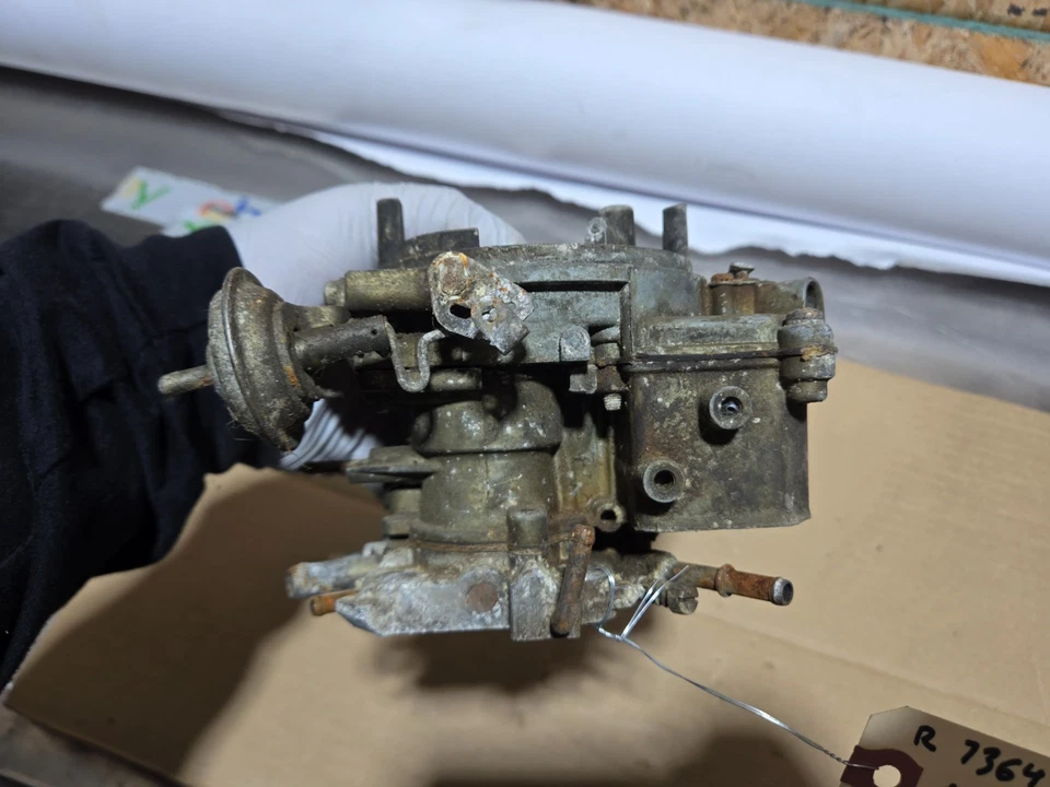 Carburador Holley 76-80 Dodge Truck 360 400 motores R7364A Mopar 4006662 núcleos Foto 3 de 4