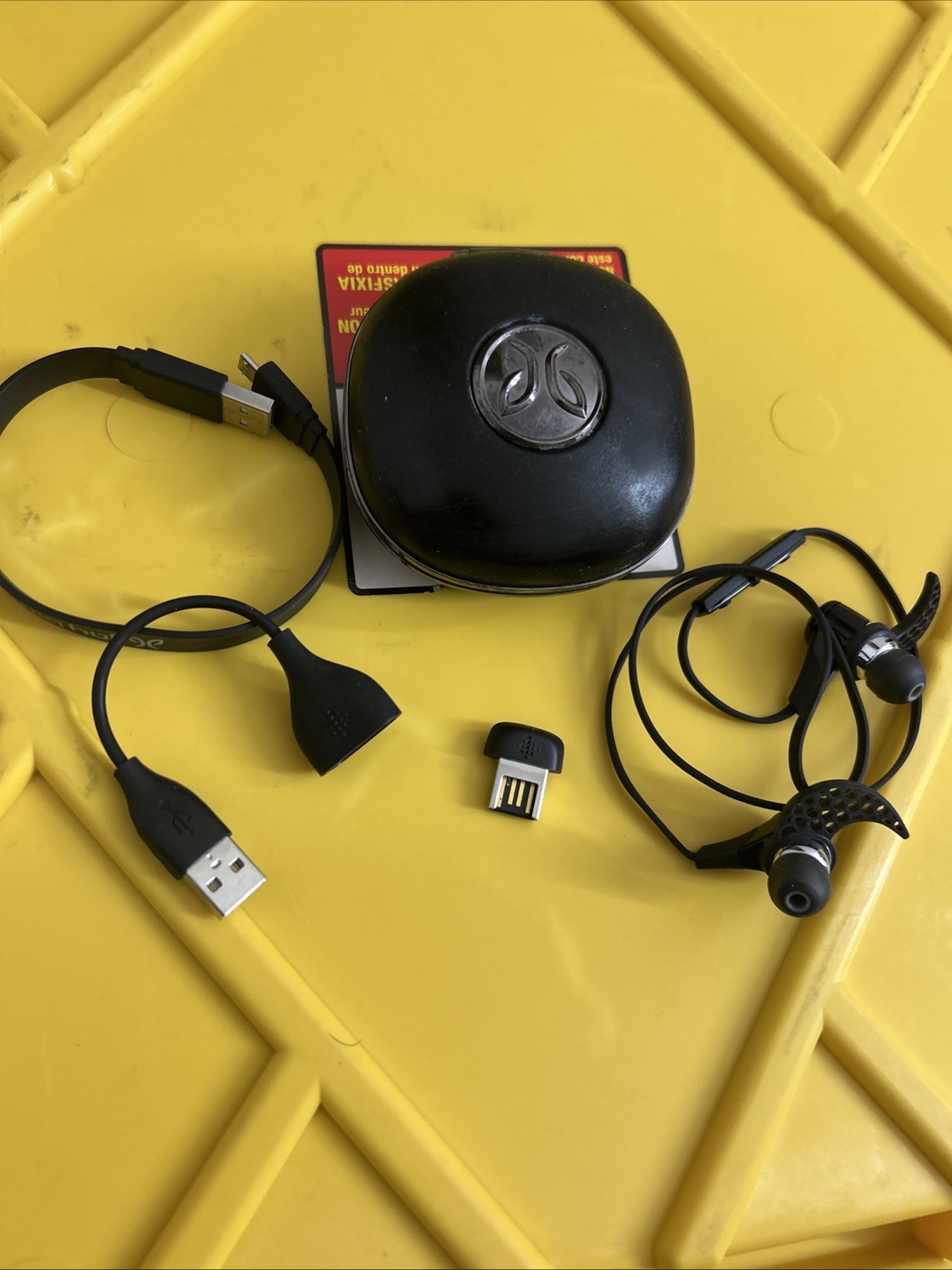 Jaybird Bluebuds X headphones (black) with travel case and S