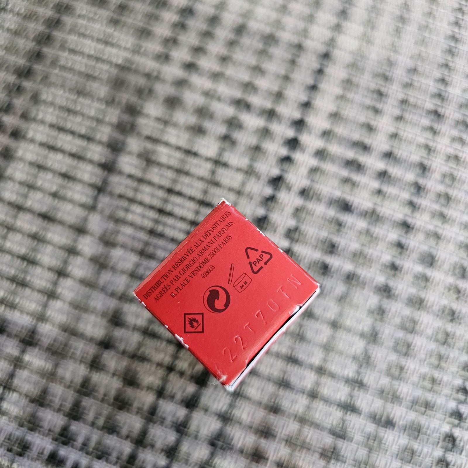 Si Passione Eau De Parfum Giorgio Armani .24 Fl Oz travel small