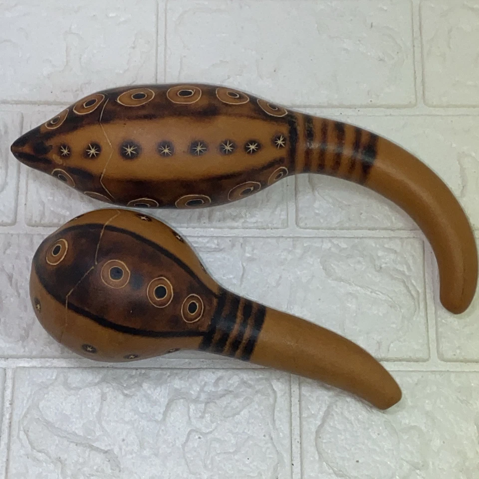 Vintage Gourd Shakers Maracas Hand Fire Burned Designs Decorated Peru EUC 6 & 7” - Image 4 of 4