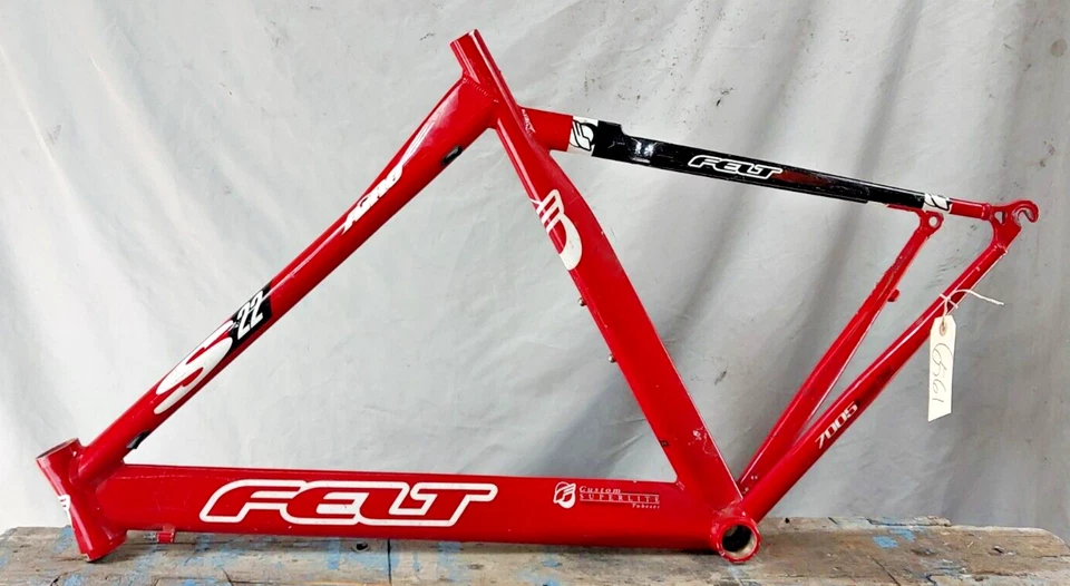 2010 Felt S22 Aero Racing Road Bike Frame 56cm Medium Red Al/Carbon USA Shipper! - Image 2 of 4