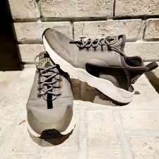 Nike Air Huarache Size 6.5 Women  s 819151-007