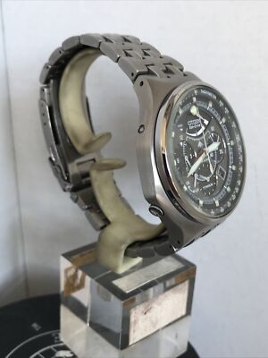 Citizen Men's Eco-Drive Chrono Titanium Calibre 2100 Bracelet
