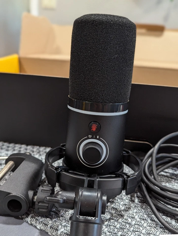 NIB MAONO PD200XS XLR/USB Dynamic Microphone Kit, RGB Podcast Mic with Software - Image 4 of 4