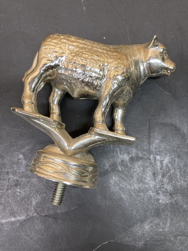 Vintage Silver Shiny Plastic Steer Trophy Top Upcycle Crafting Hood Ornament - 第 1/7 張圖片