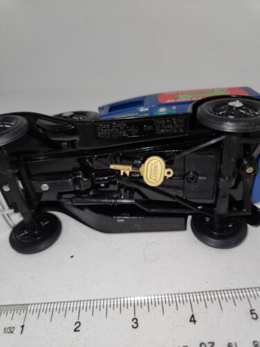 Liberty Classics WM Wrigley Junior Co Wrigley's Diecast Truck Bank Ford Model A - Picture 12 of 13