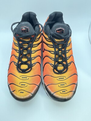 Nike Air Max Plus TN Sunset Orange/Black Sneakers SZ 5.5Y