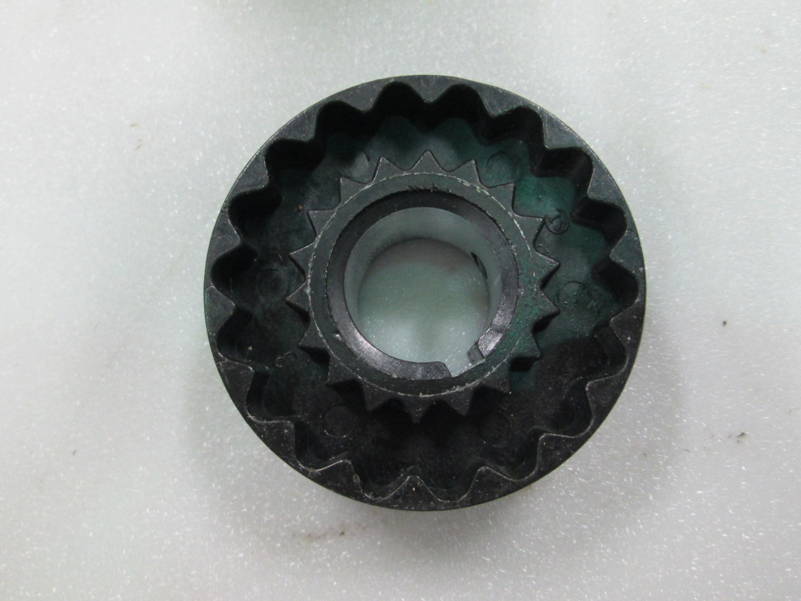 LoveJoy Half Shaft Coupling 4J 7/8 W/KW Max RPM 7600 Bore 7/8" 27/16