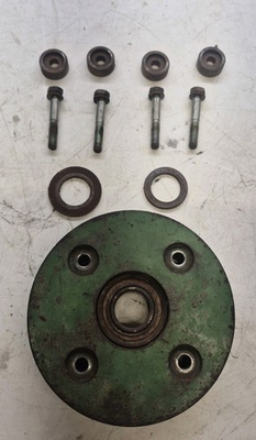 #ad JOHN DEERE Garden Tractor PTO DRIVE Bolt On SHEAVE PULLEY amp; Hardware M45576 $499.00