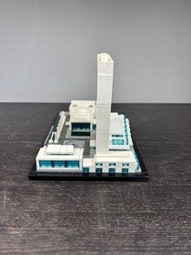 Lego 21018 Architecture United Nations Headquarters (97% Complete) Read Desc