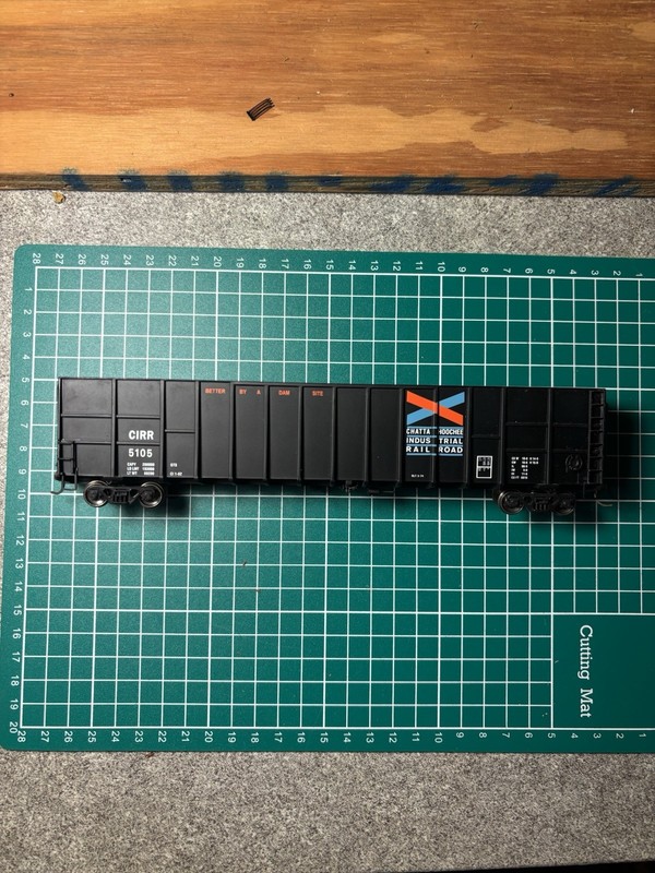 WALTHERS HO SCALE CHATTAHOOCHE INDUSTRIAL 61' WOOD CHIP CAR #5105 F18