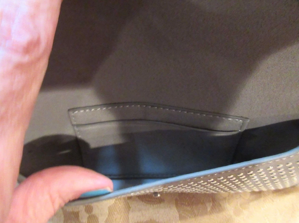 STEVE MADDEN ~ Riñonera BOLSO CINTURÓN GRIS CON CUENTAS ~ Nueva TALLA ÚNICA ~ Logo Foto 4 de 4